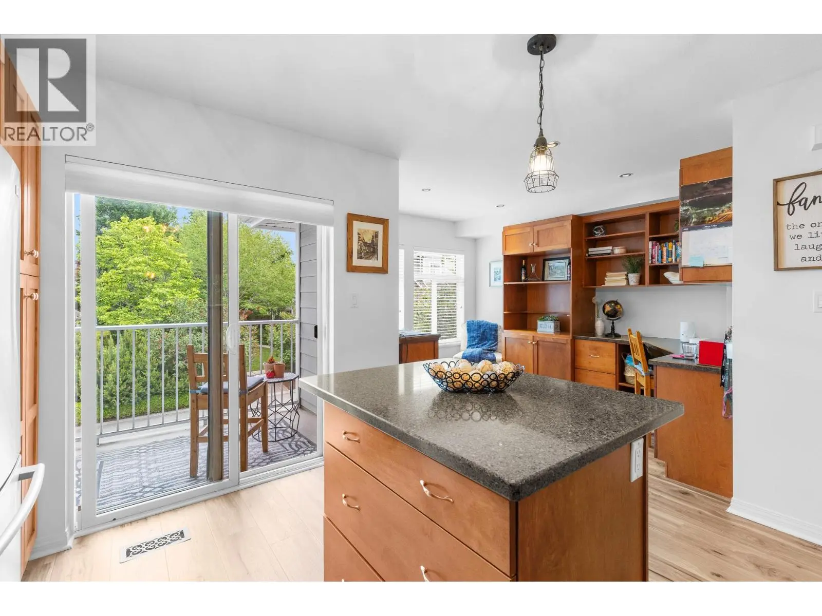 1853 Parkview Crescent Unit# 8. Kelowna, British Columbia