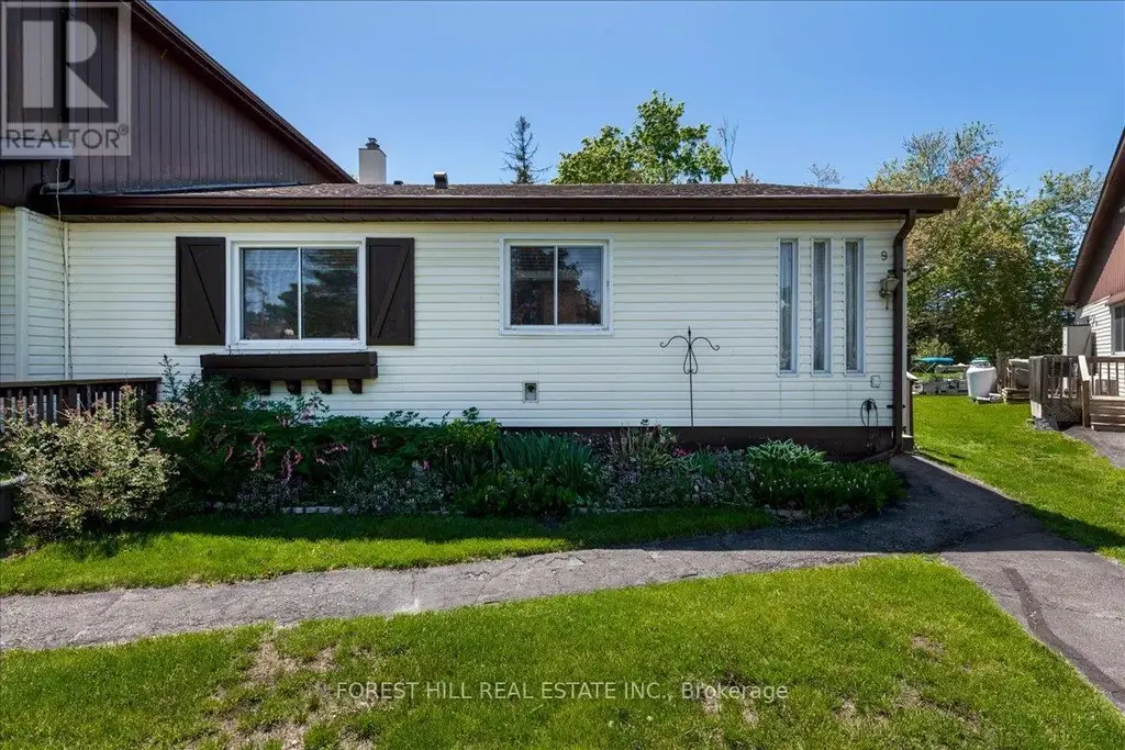 9 - 70 Laguna Parkway, Ramara (Brechin)