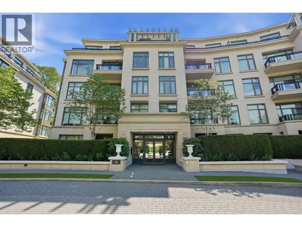 203 540 Waters Edge Crescent, West Vancouver