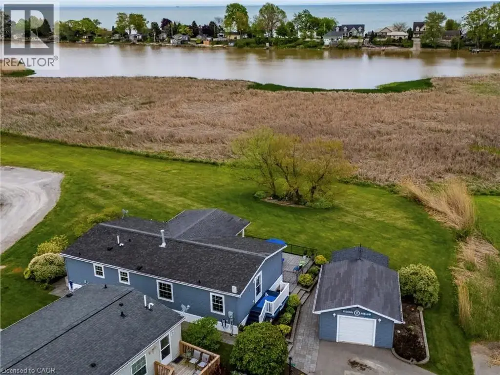 2 Hickory Hollow, Nanticoke