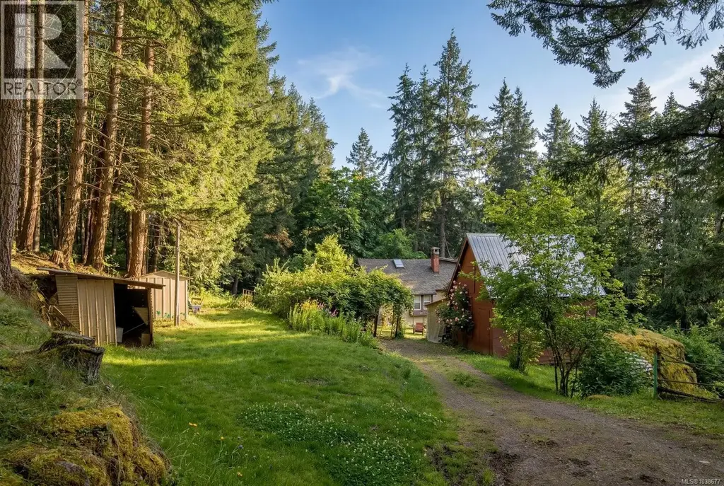1183 Hillgrove Rd, North Saanich