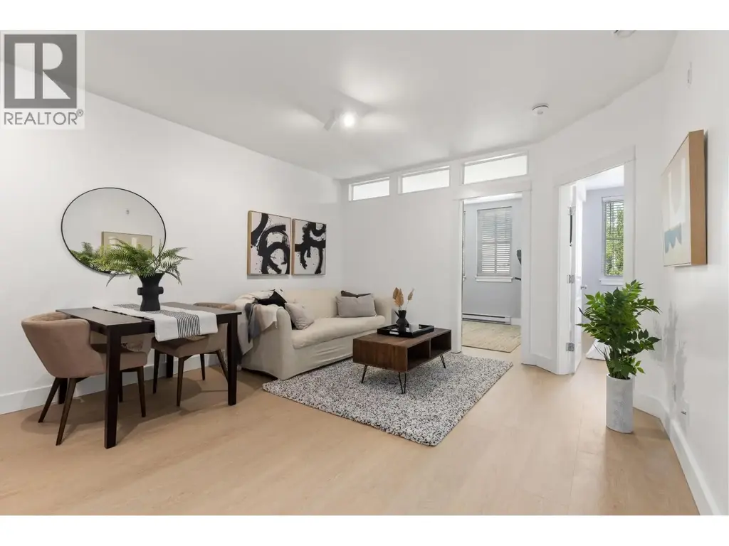 302 7330 Arbutus Street, Pemberton