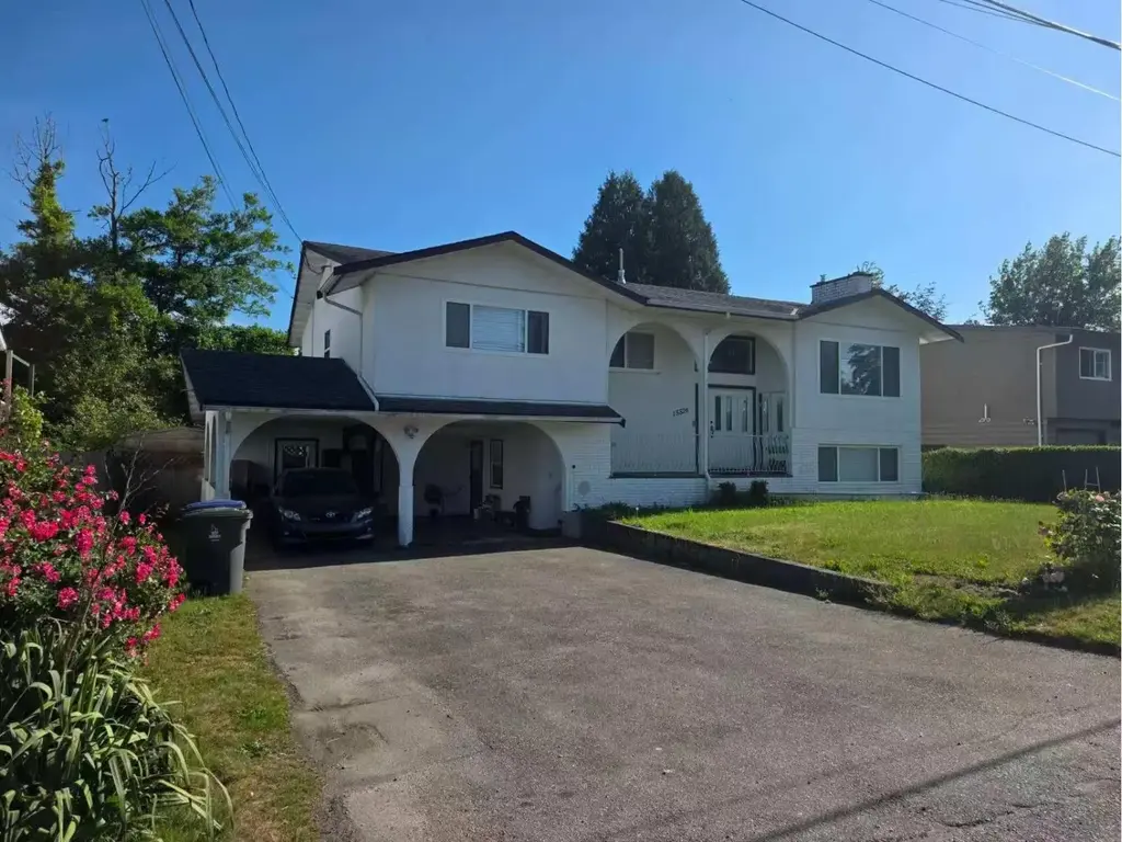 15526 17 Avenue, Surrey