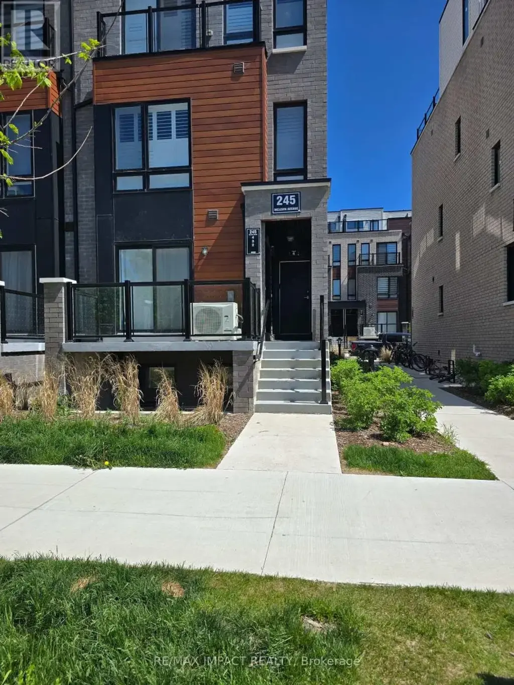 2 - 245 Mclevin Avenue, Toronto (Malvern)