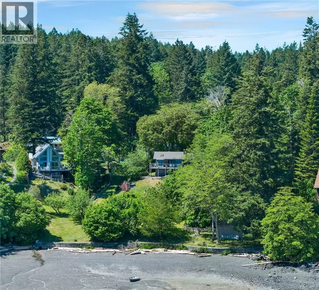 775 Endersby Rd, Quadra Island