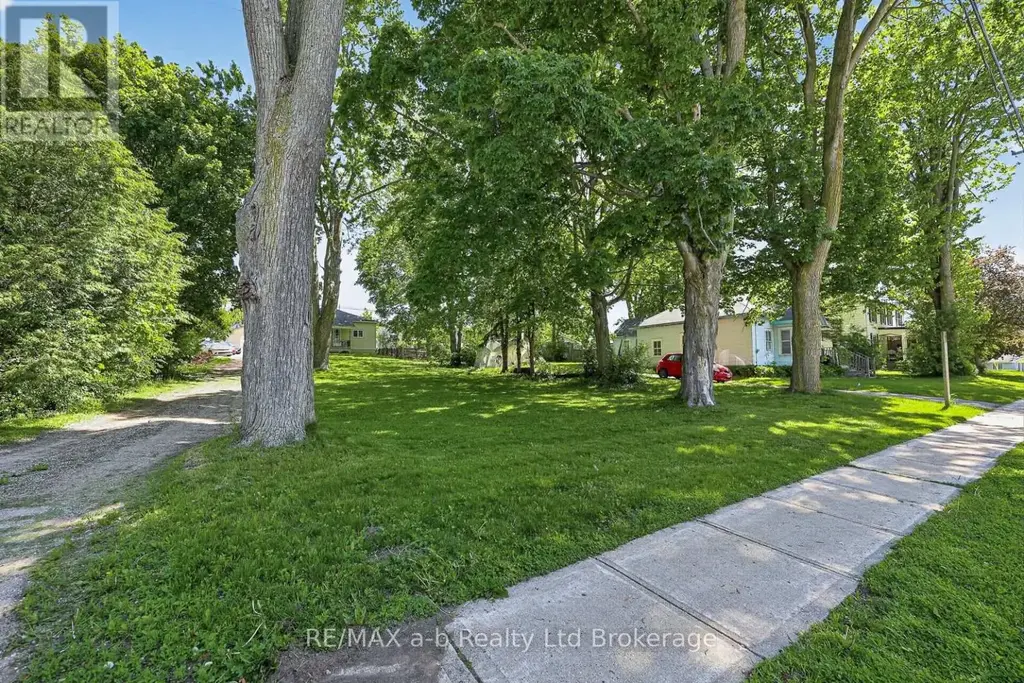 305 Hall Street, Ingersoll (Ingersoll - South)
