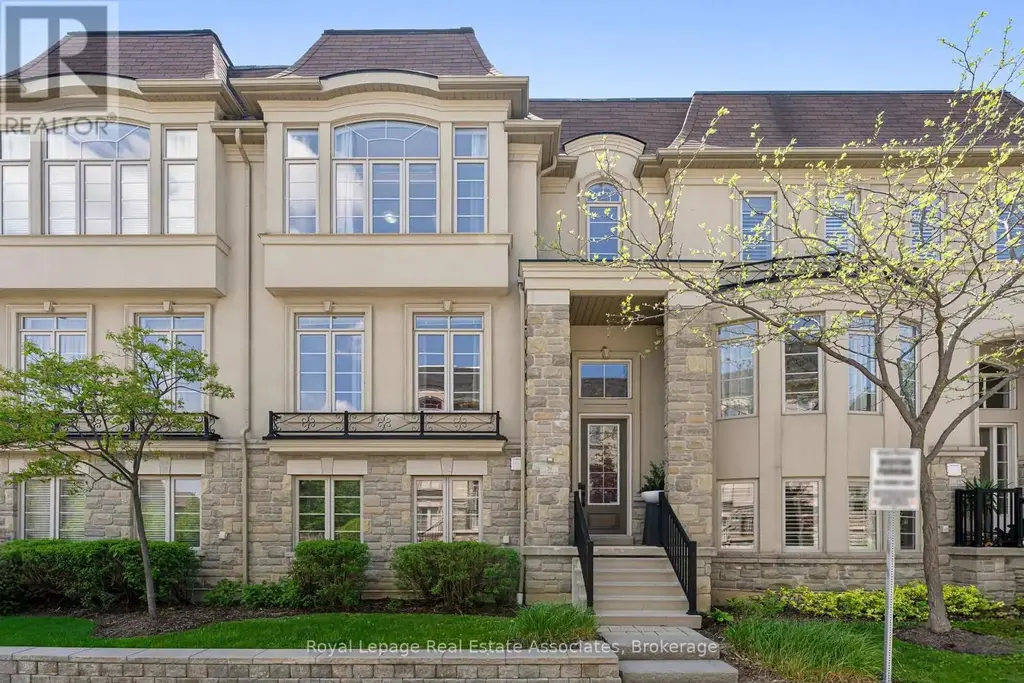 20 - 4135 Shipp Drive Ne, Mississauga (City Centre)