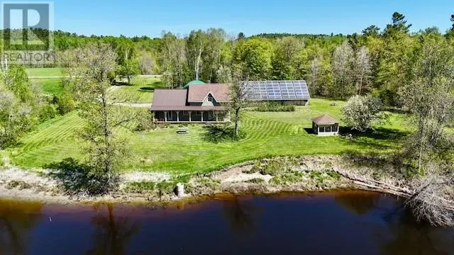 760 River Rd, Massey