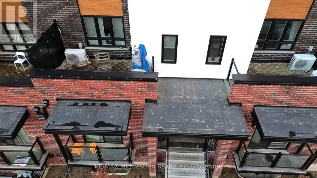 35 - 287 Chapel Hill Drive, Kitchener