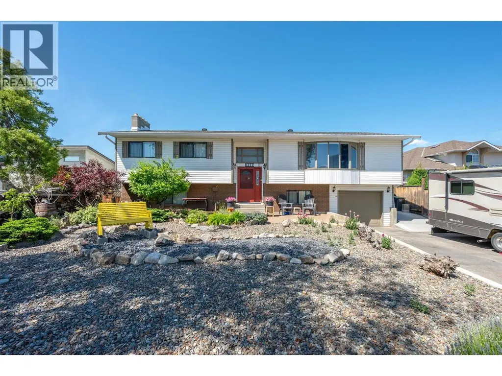 6622 Mountainview Drive, Oliver