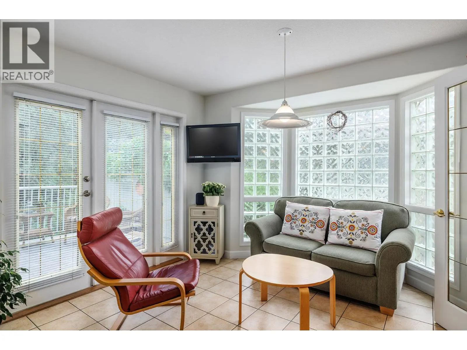 980 Dilworth Drive Unit# 3. Kelowna, British Columbia