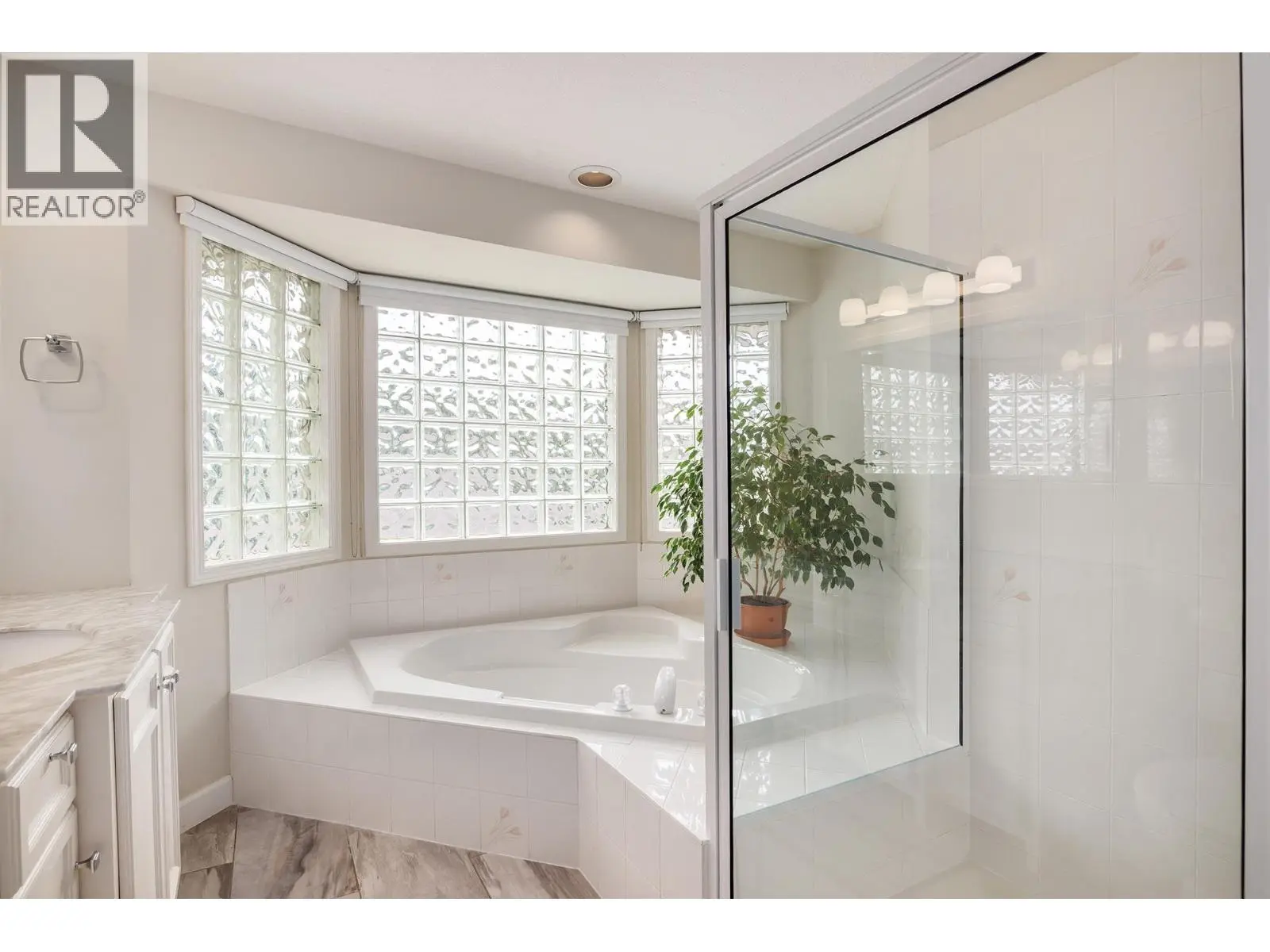 980 Dilworth Drive Unit# 3. Kelowna, British Columbia