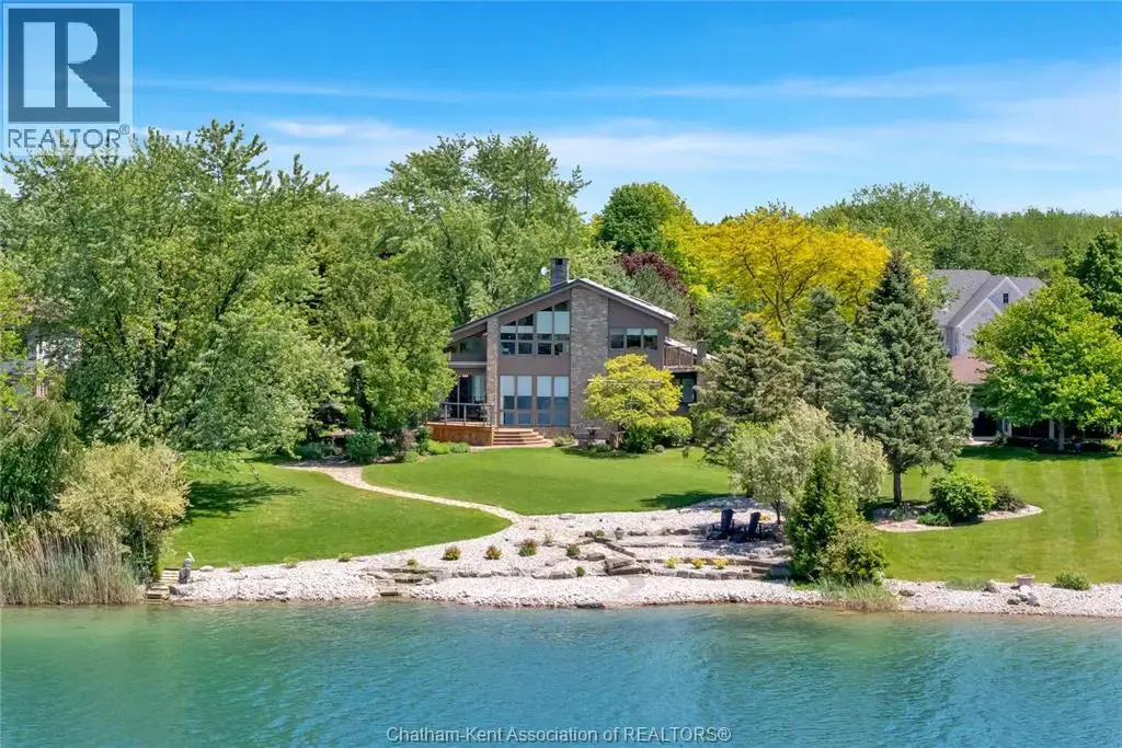 10691 Lakeview Drive, Chatham-Kent