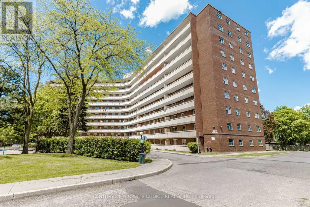 906 - 3577 Derry Road E, Mississauga (Malton)