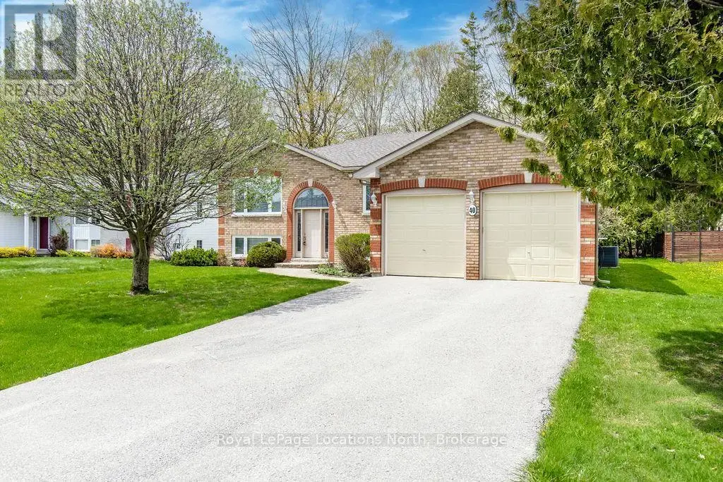 40 Fairway Crescent, Wasaga Beach