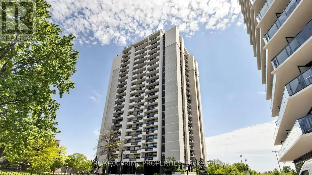 1404 - 1455 Lawrence Avenue W, Toronto (Brookhaven-Amesbury)