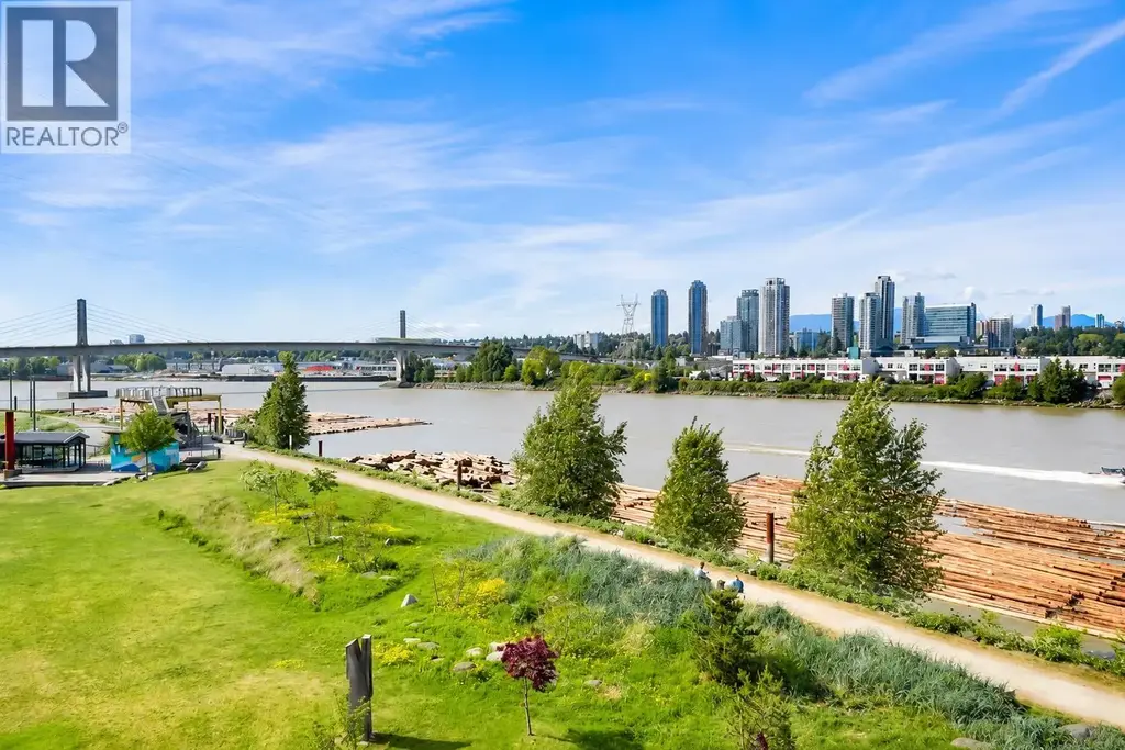 511 10033 River Drive, Richmond