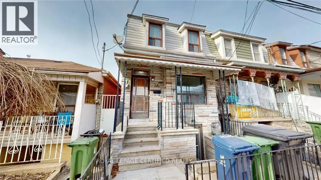 36 Mitchell Avenue, Toronto (Niagara)