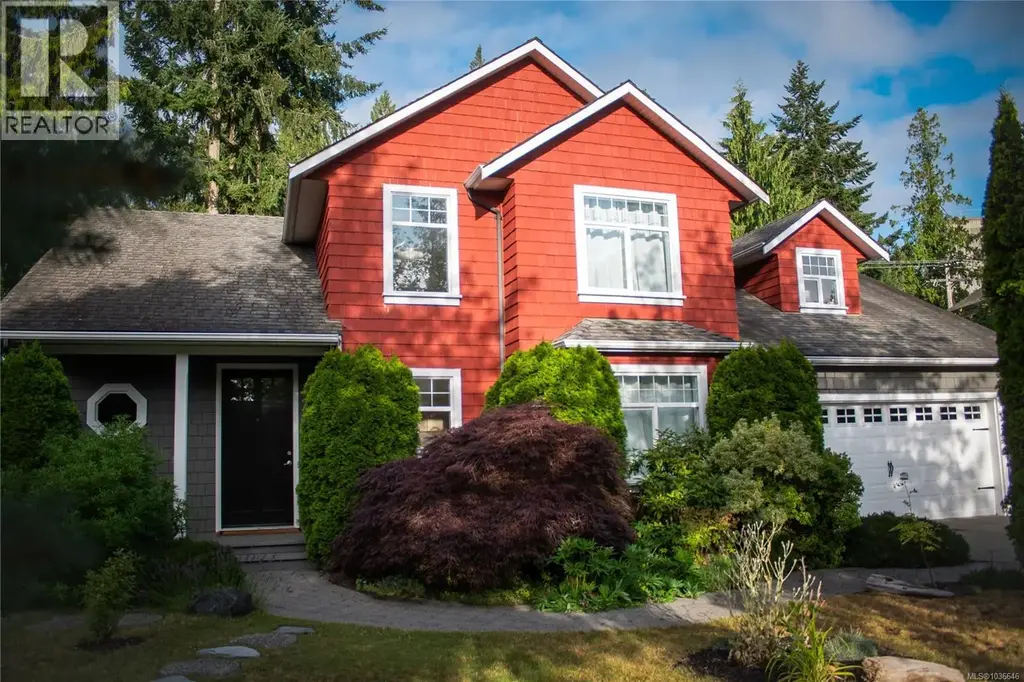 907 Savary Dr, Qualicum Beach