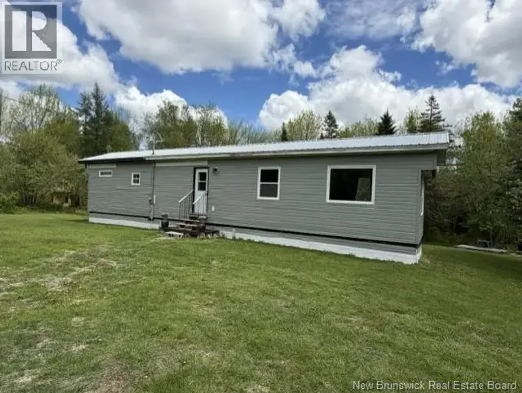 7825 Route 3, Dewolfe