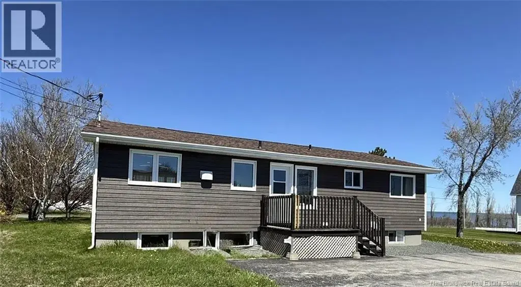 378 Rue De L'ile, Caraquet
