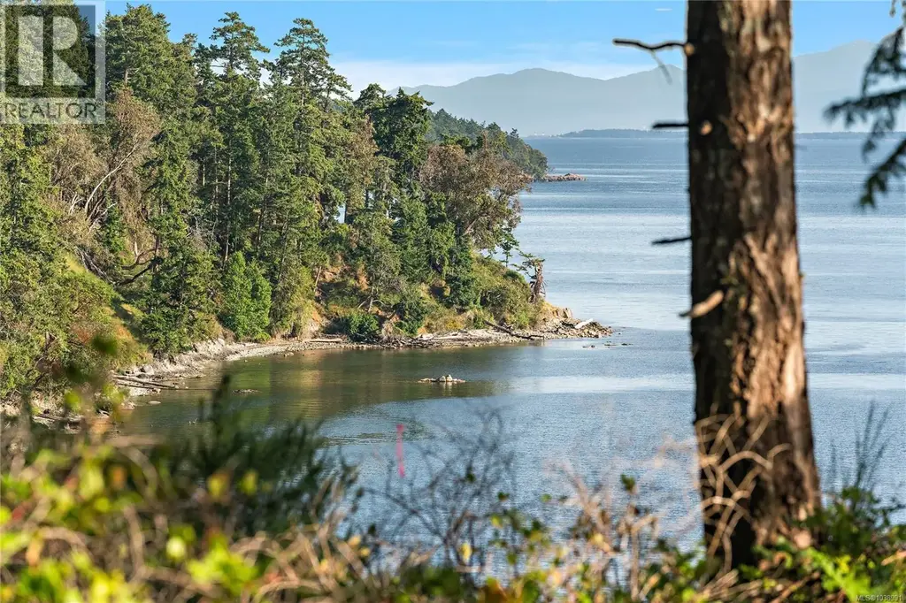 377 Evergreen Lane, Sidney Island