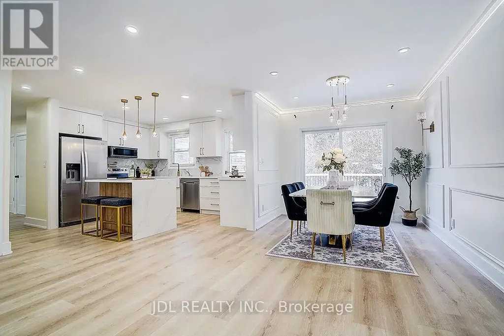 15 Crossburn Drive, Toronto (Banbury-Don Mills)