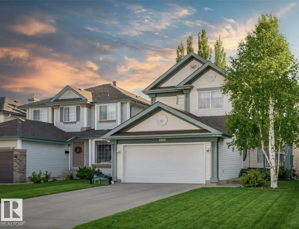 11813 12 Av Nw, Edmonton