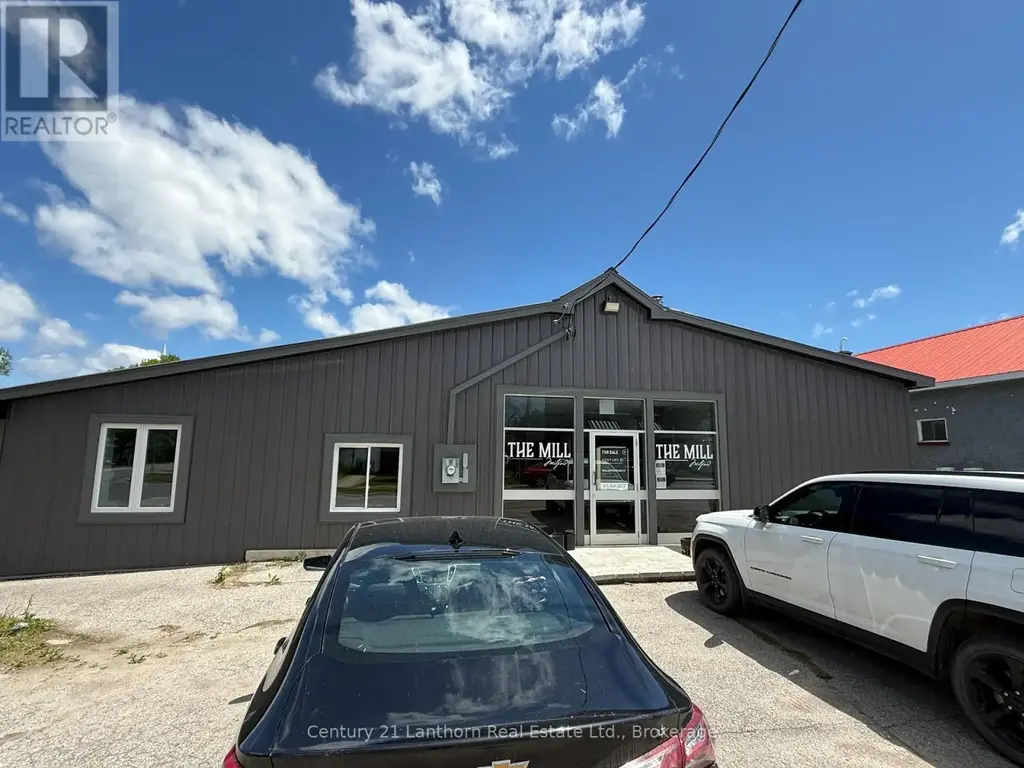 3035-3047 County Rd 10 Road, Prince Edward County (South Marysburg Ward)