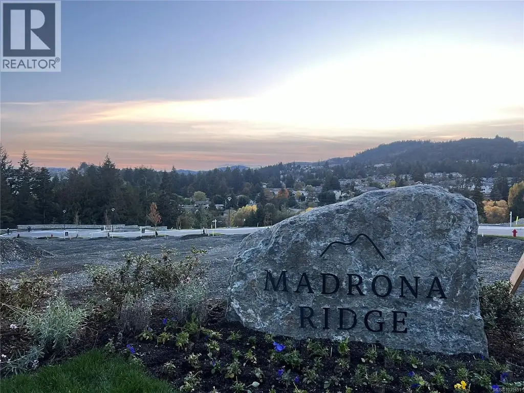 731 Madrona Ridge, Langford