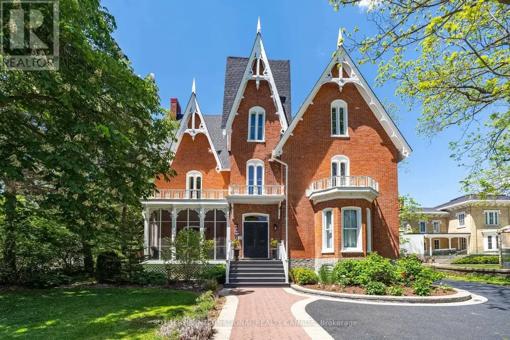 343 Main Street E, Prince Edward County (Picton Ward)