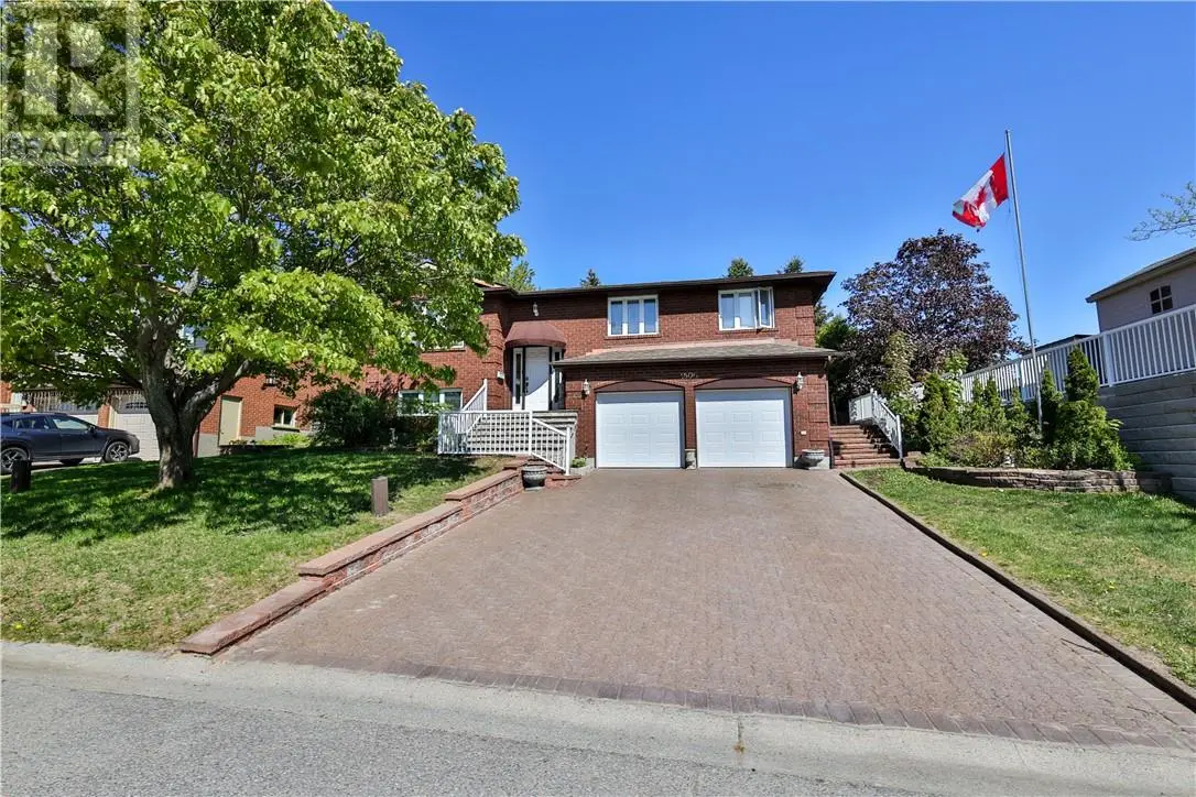 1800 Gemini Crescent, Sudbury