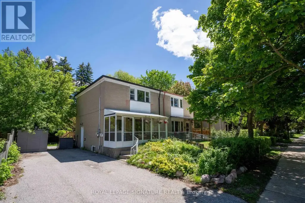 333 Neal Drive, Richmond Hill (Crosby)