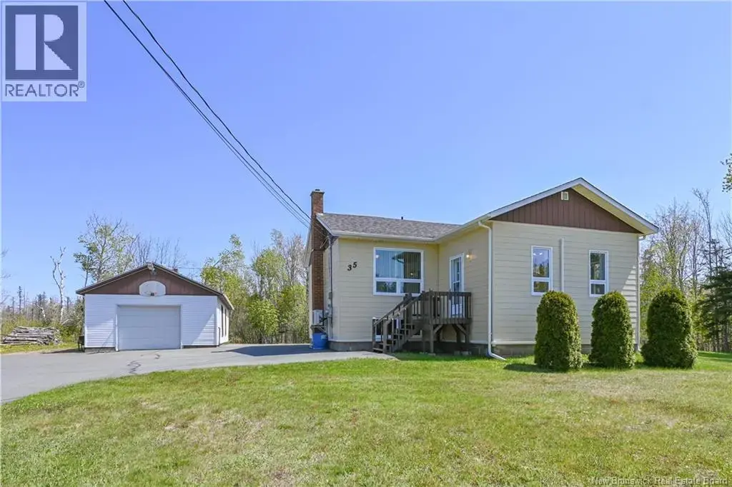 35 Mallet Street, Haut-Shippagan