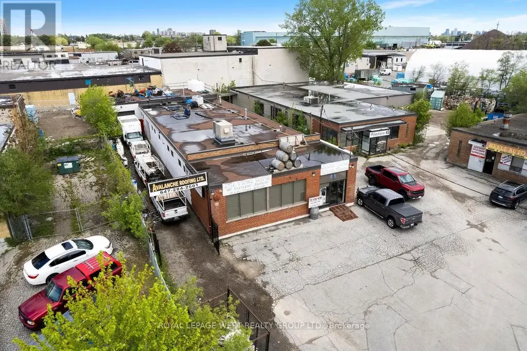 45 Densley Avenue, Toronto (Brookhaven-Amesbury)