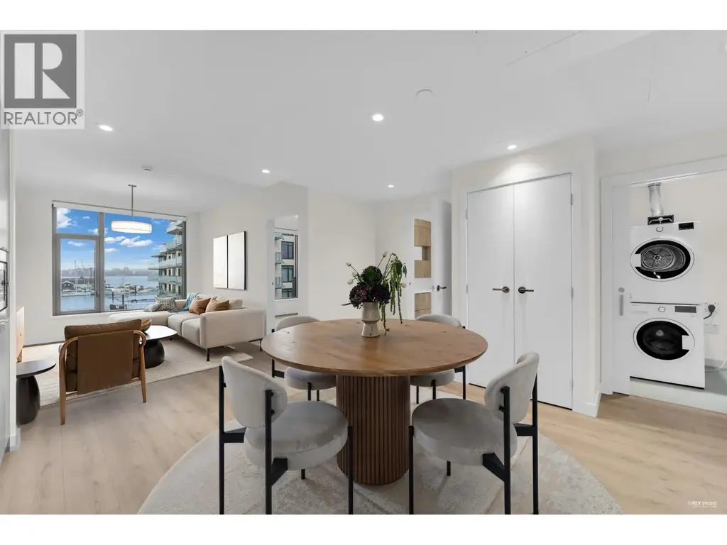 401 755 Harbourside Drive, North Vancouver