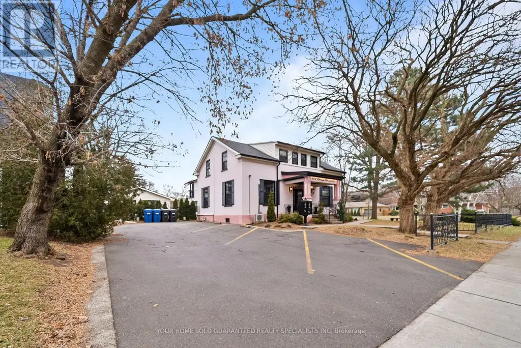 2014 Edinburgh Drive, Burlington (Brant)