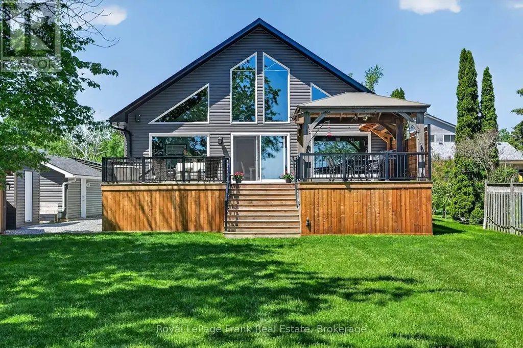 210 Lakeshore Drive, Kawartha Lakes (Emily)