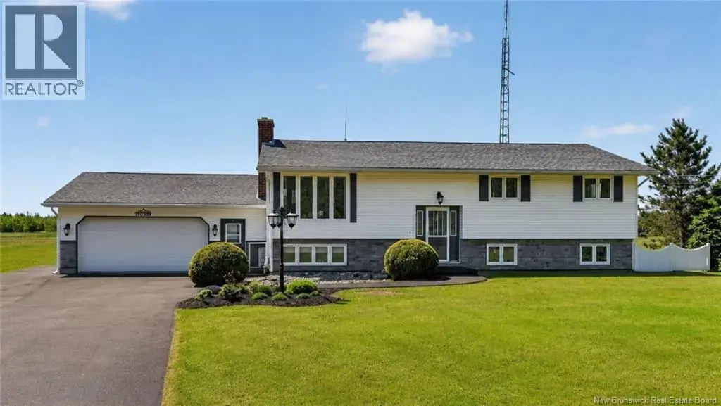 1090 Perry Road, Saint-Edouard-De-Kent