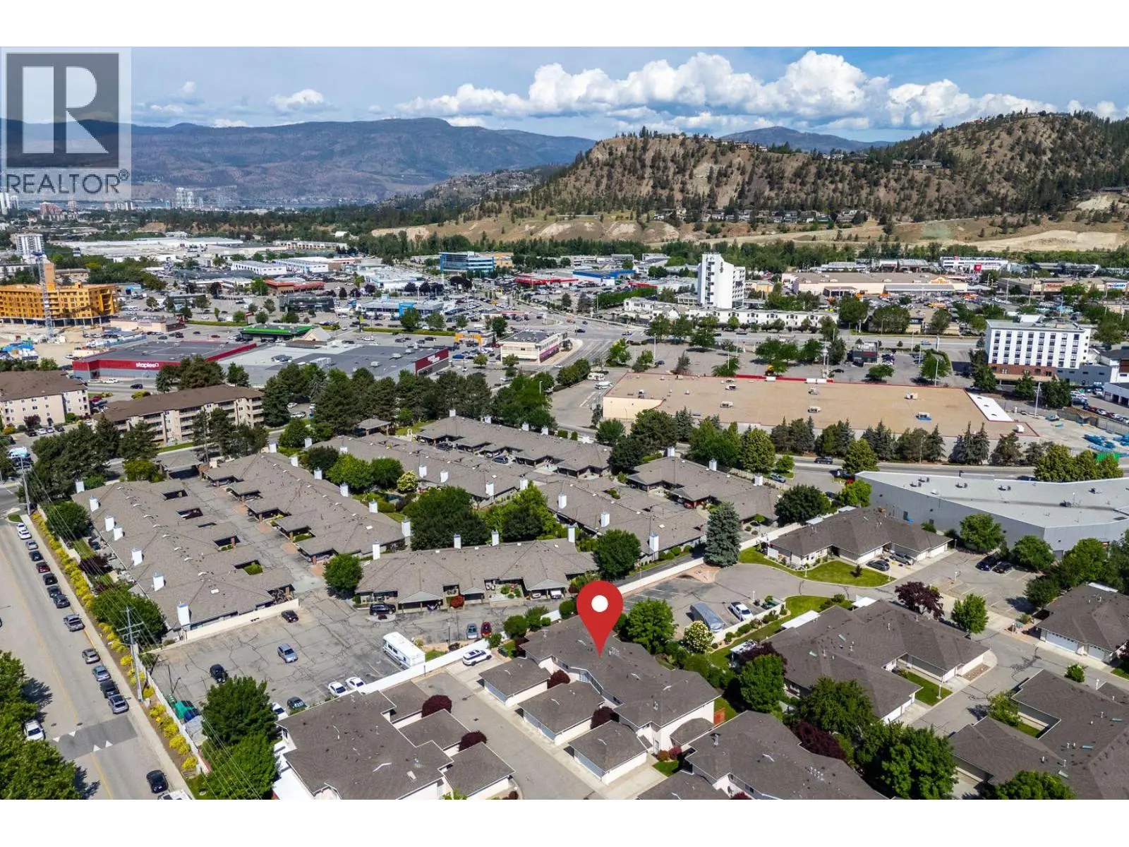 1800 Parkview Crescent Unit# 10. Kelowna, British Columbia