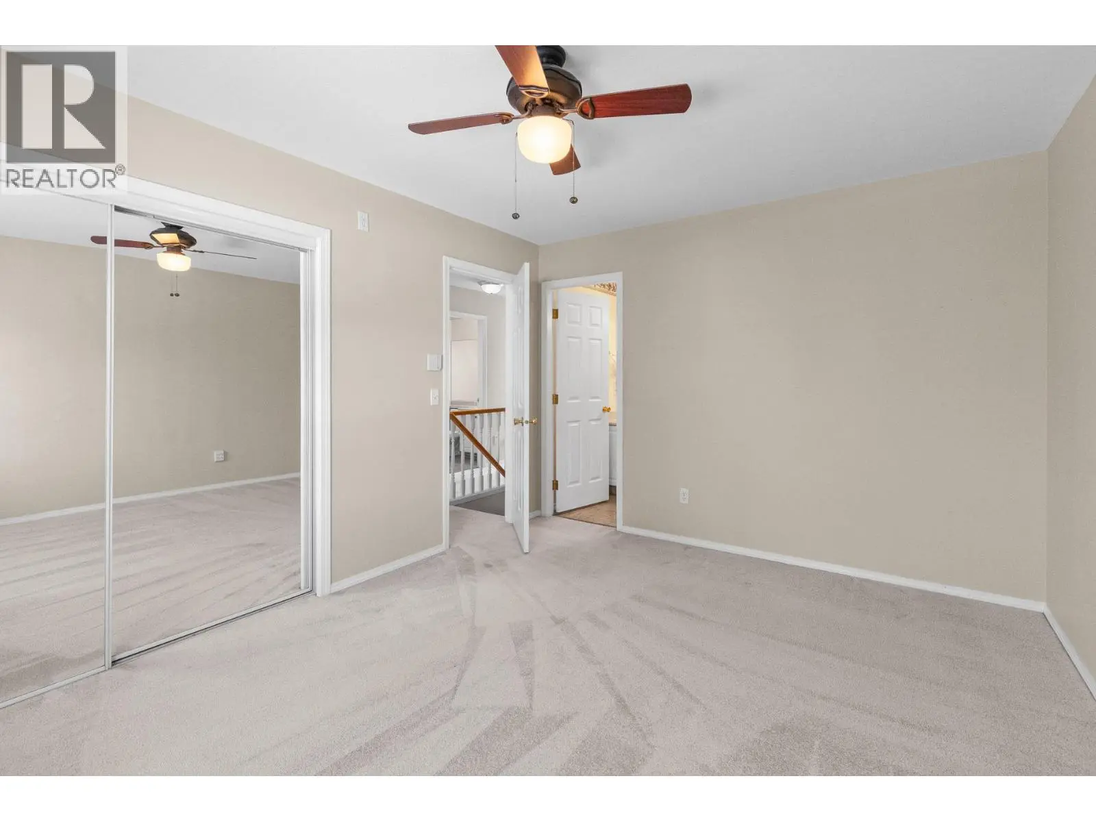 1800 Parkview Crescent Unit# 10. Kelowna, British Columbia