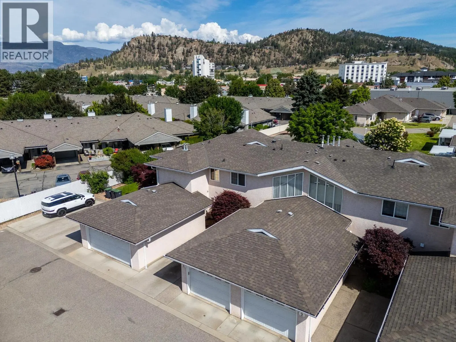 1800 Parkview Crescent Unit# 10. Kelowna, British Columbia