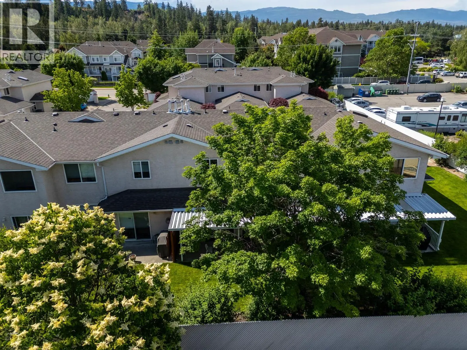 1800 Parkview Crescent Unit# 10. Kelowna, British Columbia
