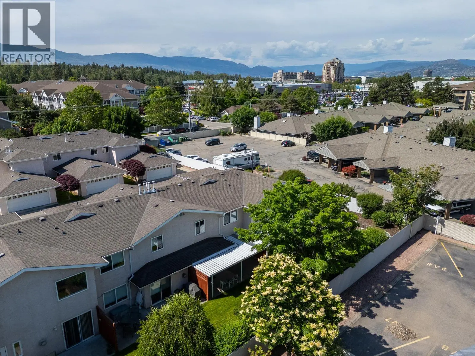 1800 Parkview Crescent Unit# 10. Kelowna, British Columbia