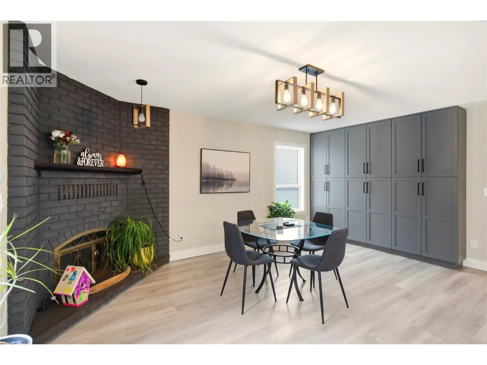 2218 Omineca Place. Kelowna, British Columbia