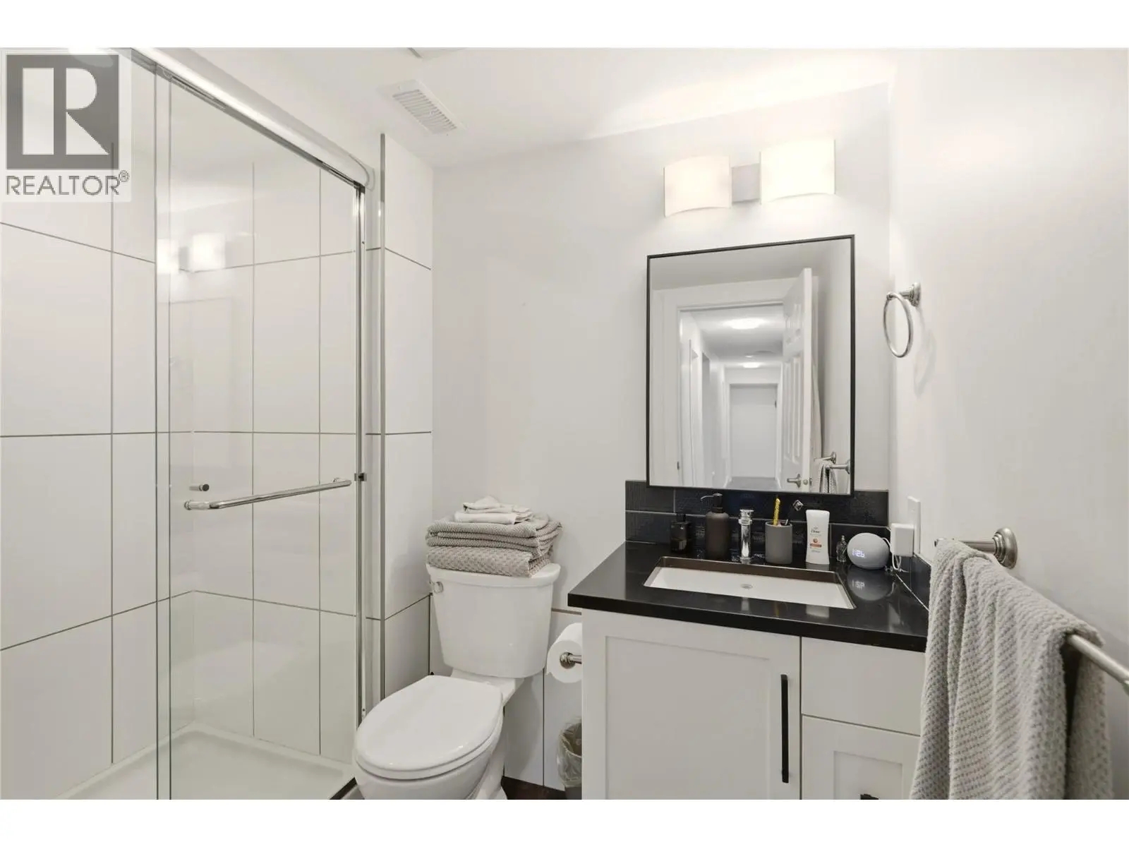 2218 Omineca Place. Kelowna, British Columbia