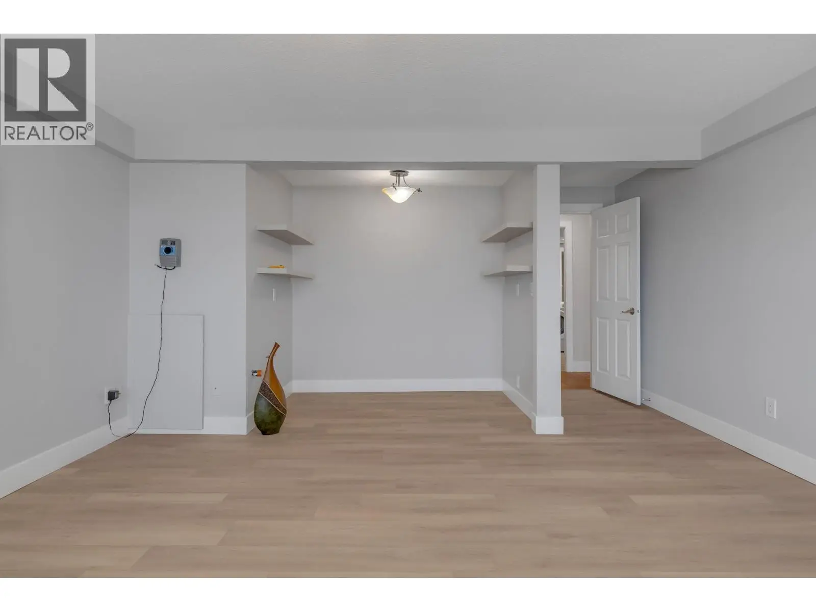 2218 Omineca Place. Kelowna, British Columbia