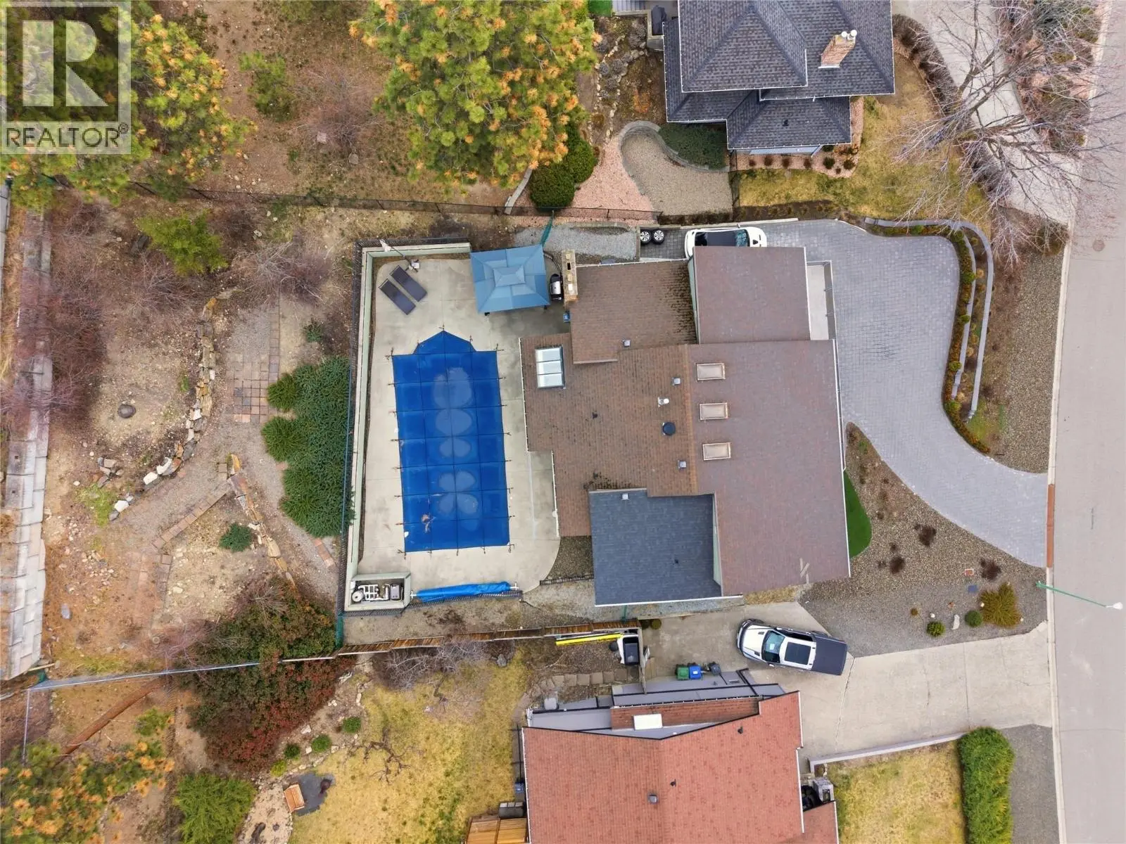 2218 Omineca Place. Kelowna, British Columbia