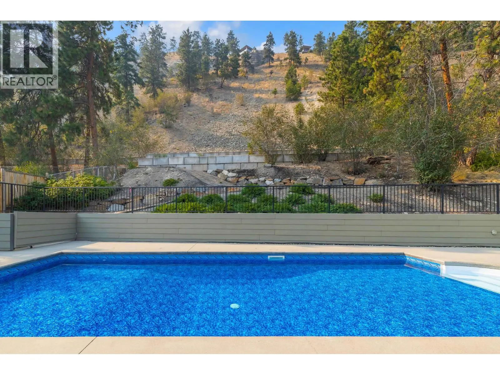 2218 Omineca Place. Kelowna, British Columbia