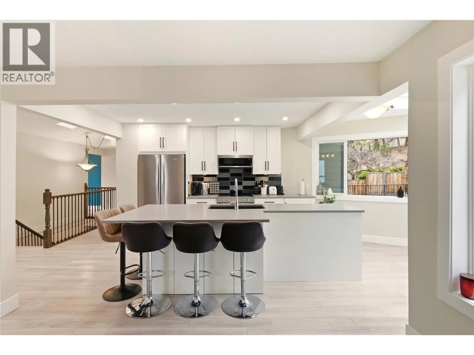 2218 Omineca Place. Kelowna, British Columbia